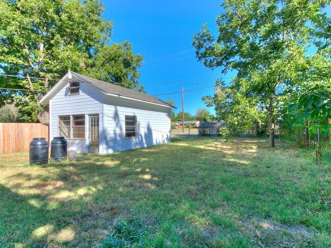 Foto del edificio - 703 Dakota St