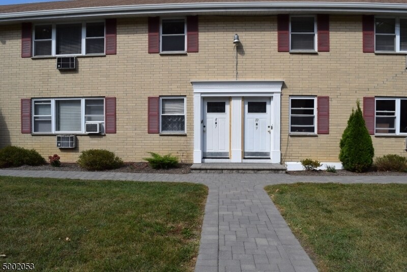 Primary Photo - 330 Franklin Ave