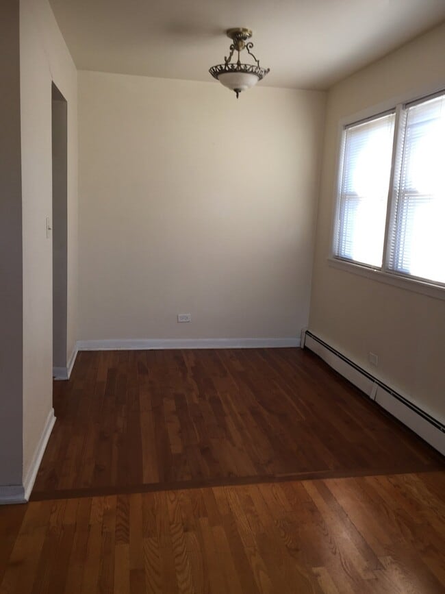 Building Photo - 156 Asbury Ave