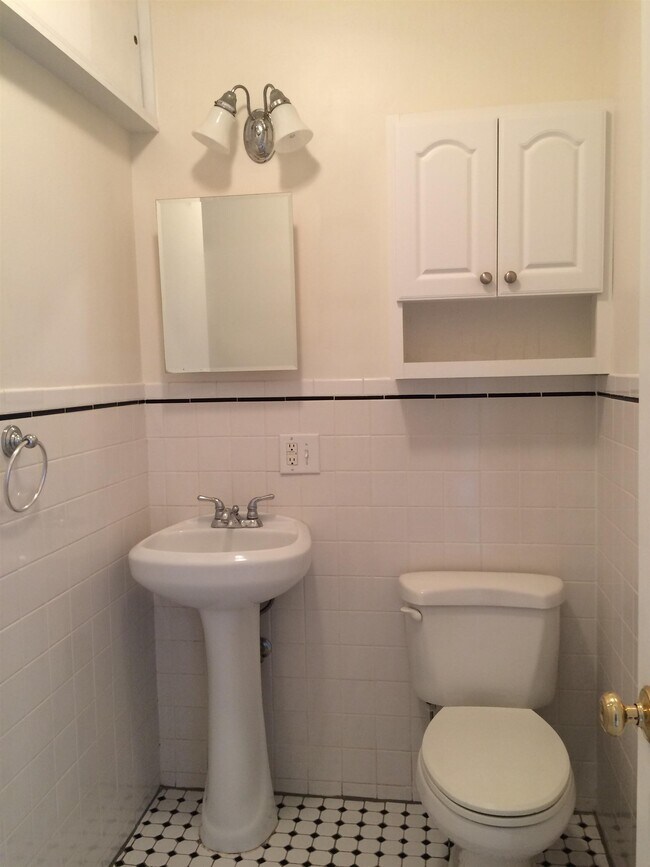 Foto del edificio - 273 Webster Ave