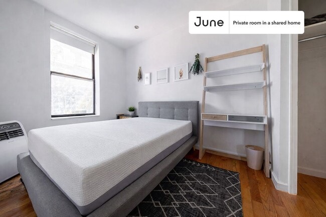 Building Photo - Room in Shared 3 bed/1.5 bath home in Central Harlem