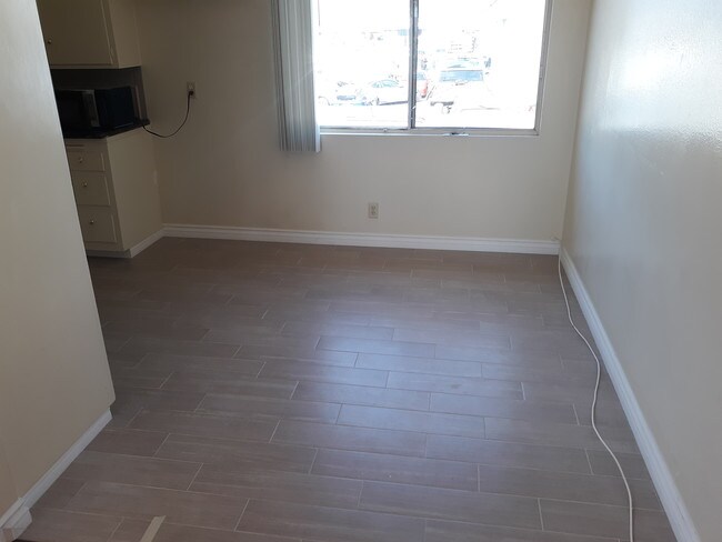 Foto del edificio - 677 E Ruddock St