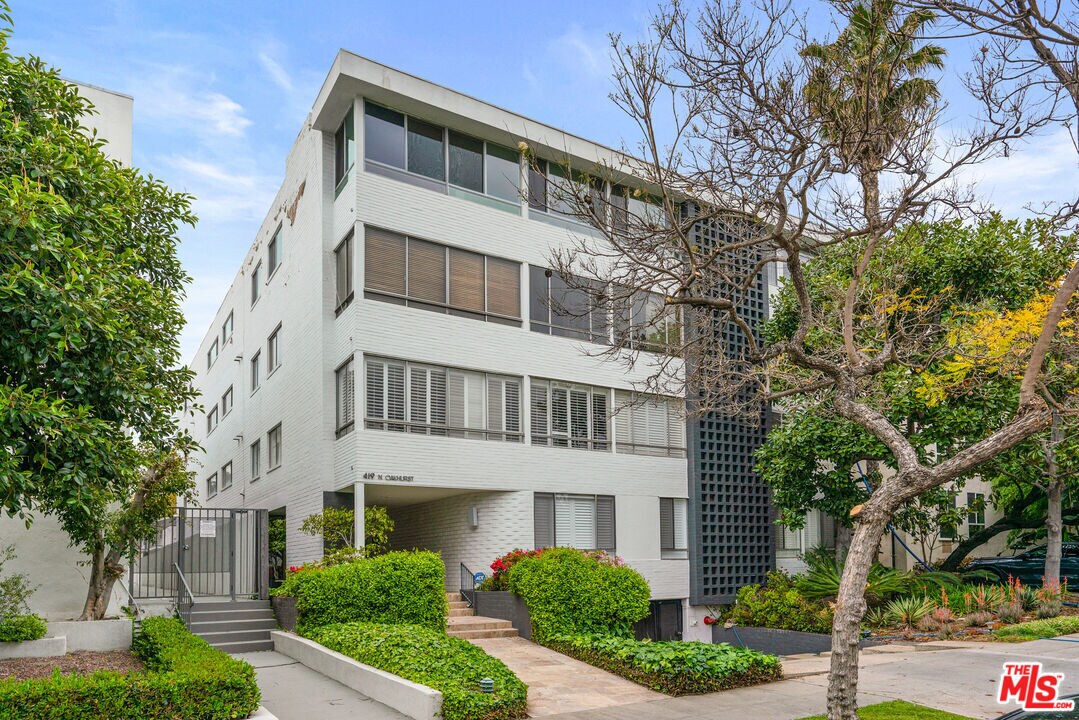419 N Oakhurst Dr Unit 203, Beverly Hills, CA 90210 Room for Rent in Beverly Hills, CA