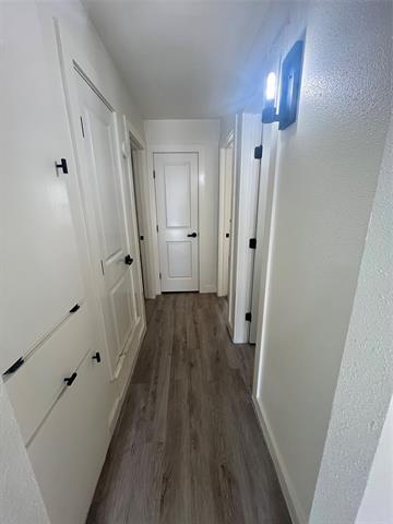 Foto del edificio - 4824 Wellesley Ave