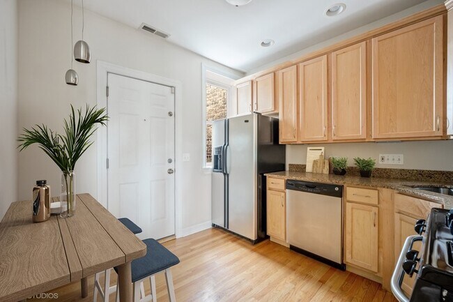 Foto del edificio - 3252 N Clifton Ave