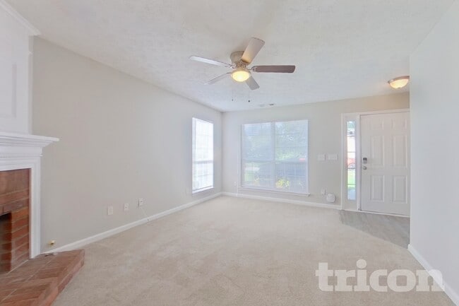 Foto del edificio - 936 Edgewood Ln