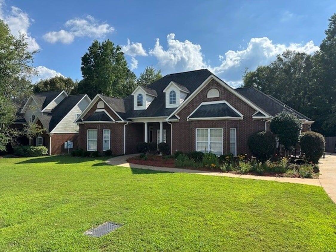 Building Photo - 2111 Keystone Dr