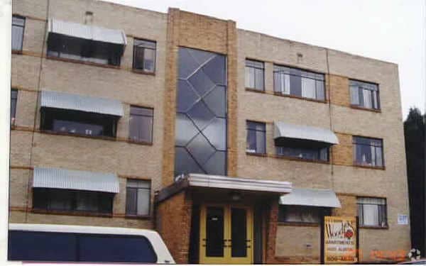 Building Photo - Woodrose Condominiums