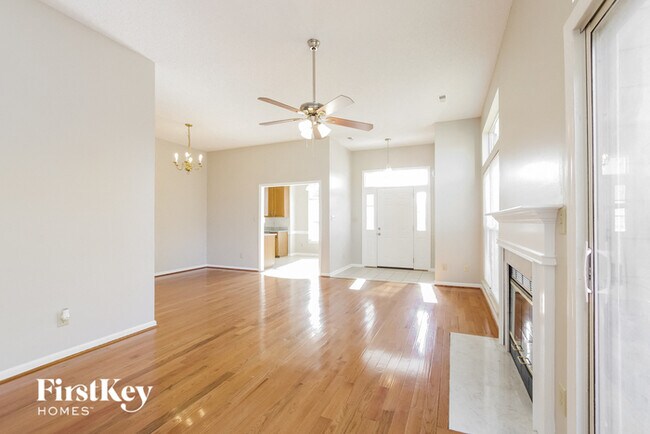 Foto del edificio - 3105 Denhem Ct