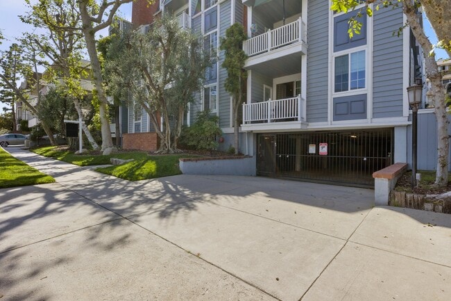 Photo - 11667 Gorham Ave (Los Angeles, CA) Apartment