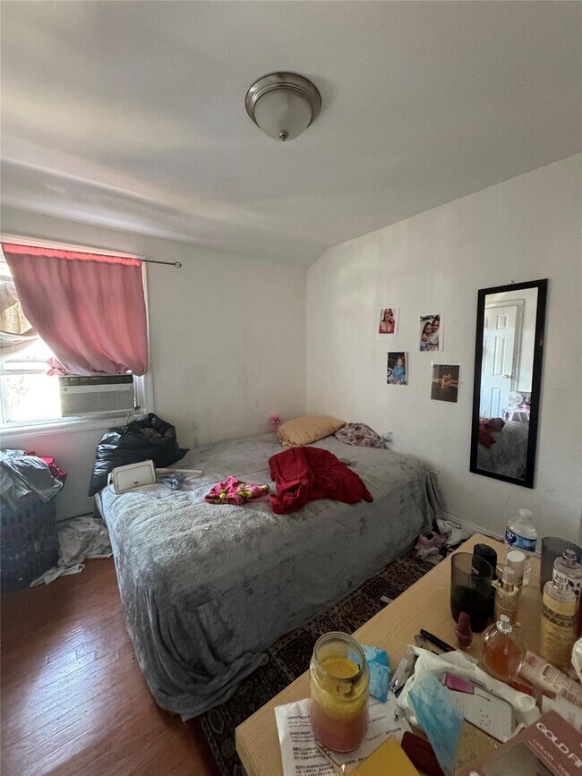Foto del edificio - 110-15 160th St
