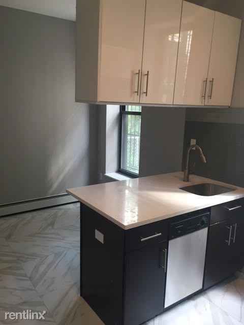 Building Photo - 1179 Bushwick Ave