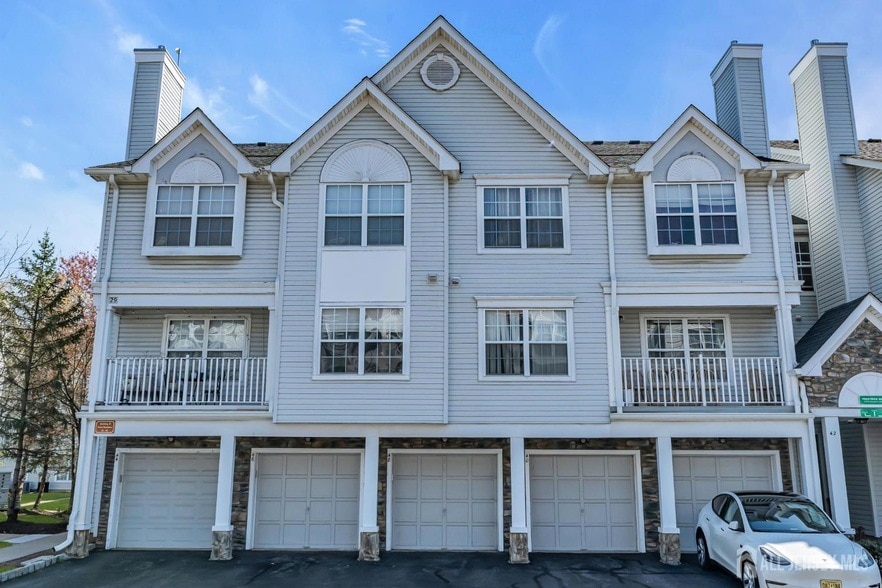 Primary Photo - 46 Prestwick Way