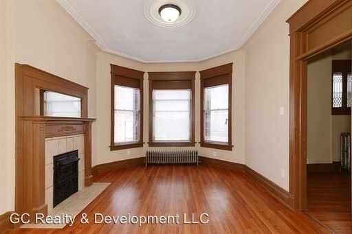 Building Photo - 9026 S Houston Ave