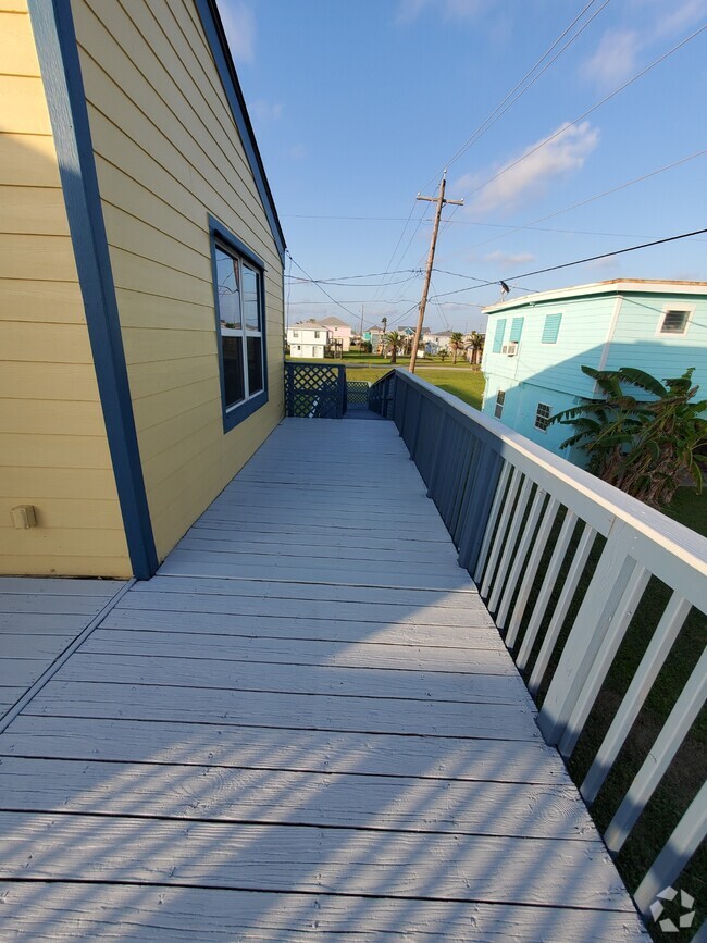 Building Photo - 4215 Hardin Dr