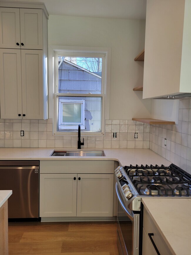 Foto del edificio - 1226 Sterling St