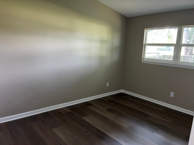 Building Photo - 418 Ranchero Pl