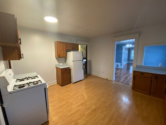 Foto del edificio - 743 Academy St