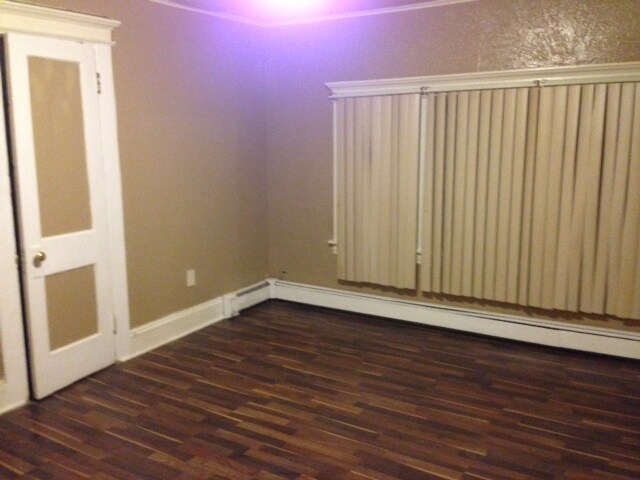 Master BR with walk-in closet - 12 Ellis St