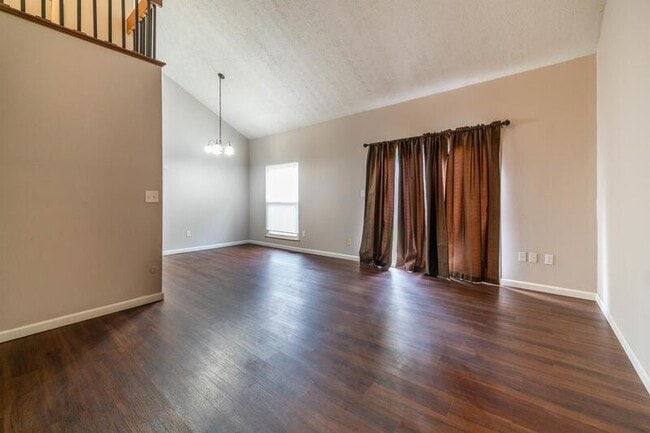 Building Photo - 2755 Independence Way