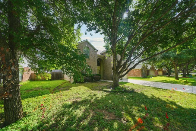 Foto del edificio - 4736 Green Bluff Dr