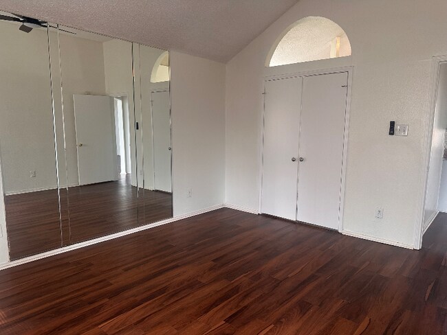 Building Photo - 602 Reva Ridge