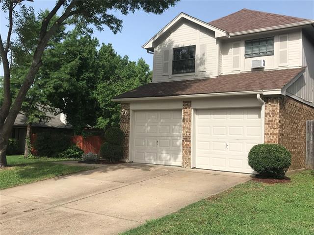 Primary Photo - 904 Sylvan Creek Dr