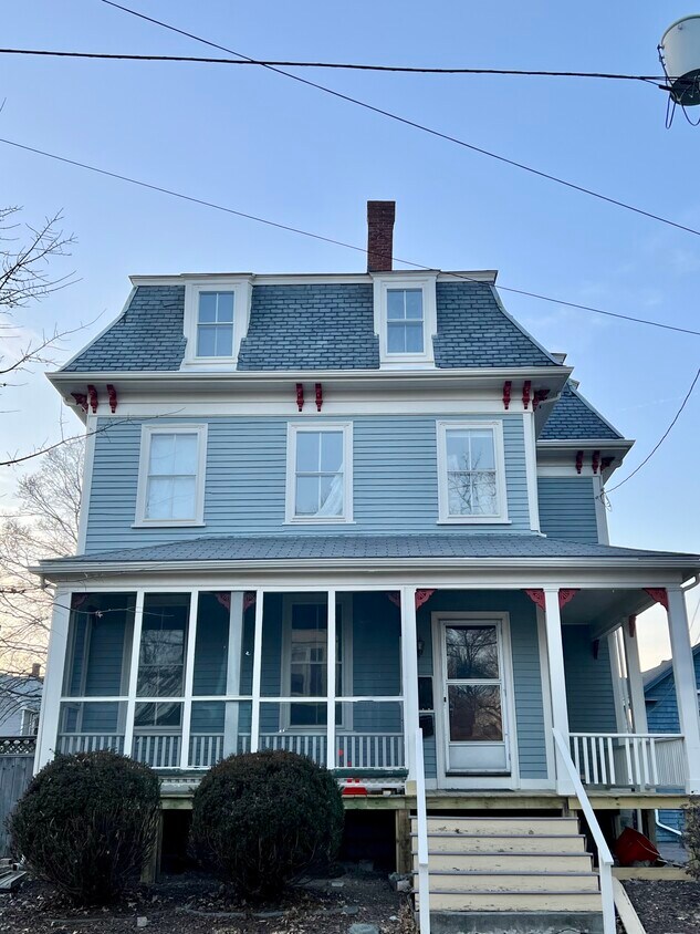Primary Photo - 124 Trenton St