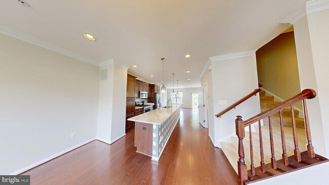 Foto del edificio - 3616 Summer House St