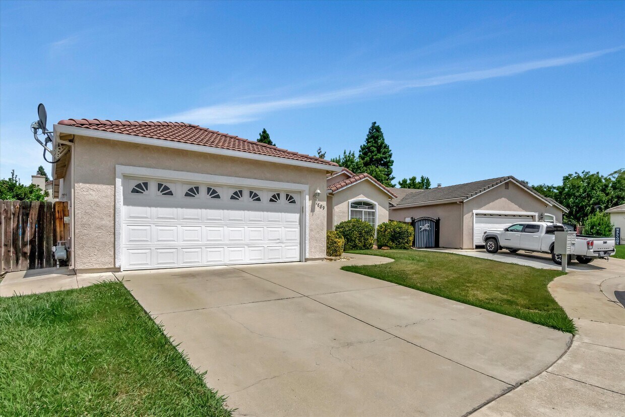 1689 Southpointe Dr, Yuba City, CA 95991 House Rental in Yuba City