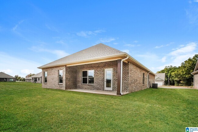 Building Photo - 818 Temple St