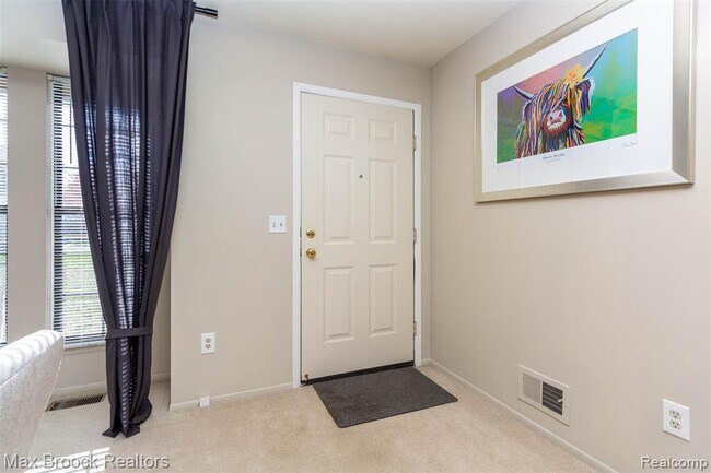 Foto del edificio - 1860 Christy Ct