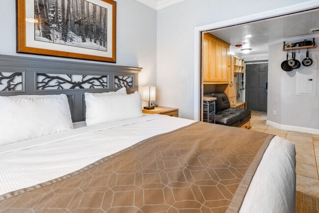 Building Photo - 3000 Canyons Resort Dr