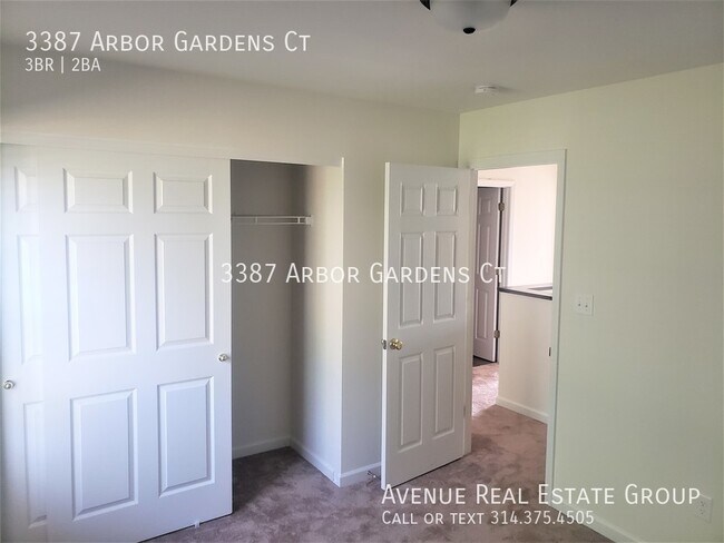 Building Photo - A 4bd, 2.5bth new build in Pattonville!