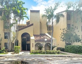 Building Photo - 9255 SW 125th Ave