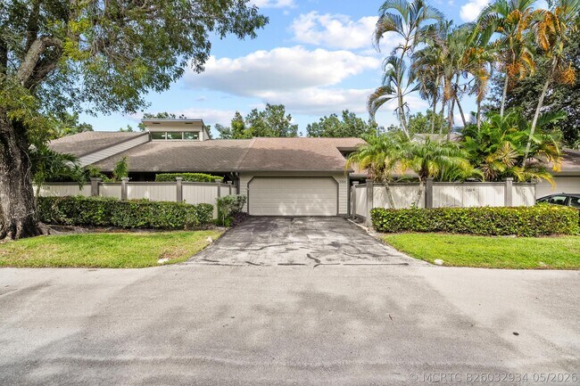 Foto del edificio - 13324 Bedford Mews Ct