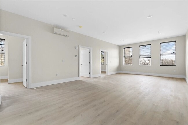 Foto del edificio - 66 Emerson St