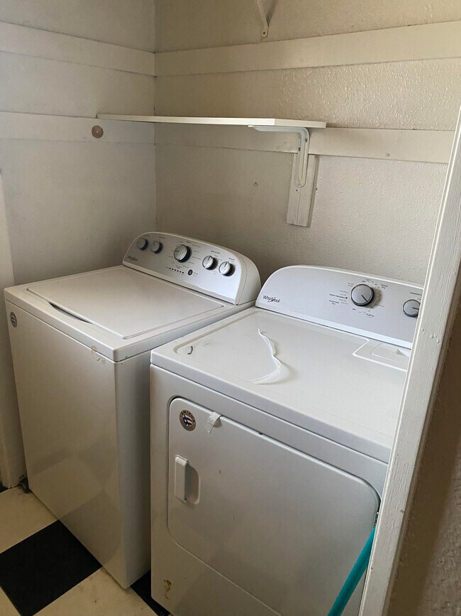 2714 N Blythe Ave Unit 1, Fresno, CA 93722 Apartments in Fresno, CA