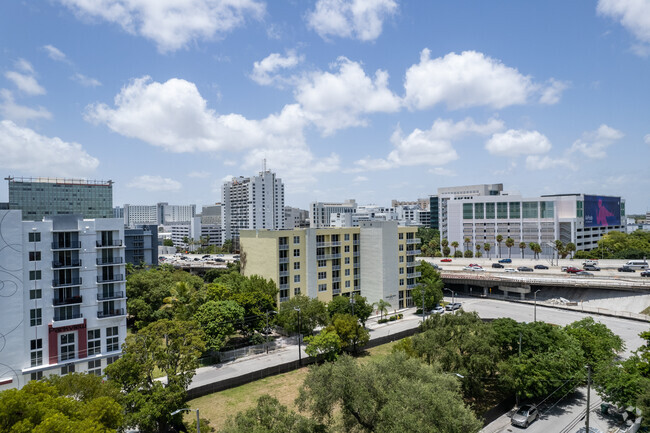 Foto del edificio - Highland Park Lofts