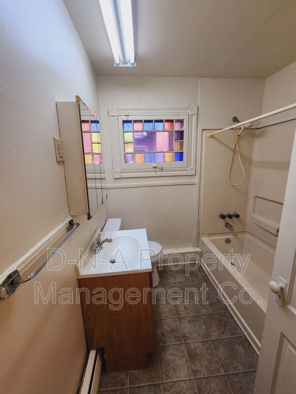 Foto del edificio - 706 Ann St