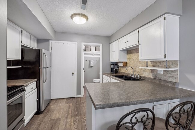 Building Photo - 1748 Karis Way