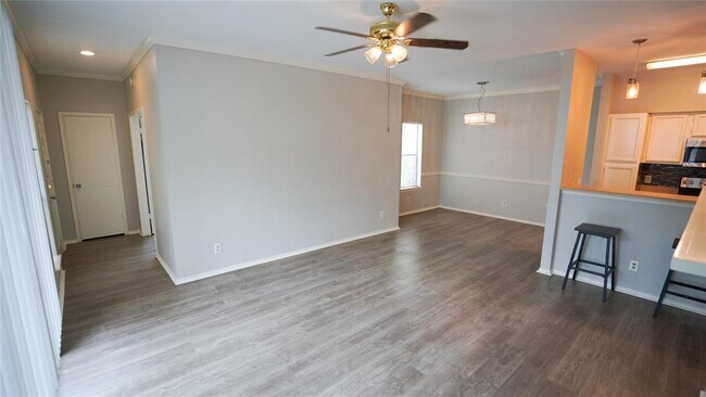 Building Photo - 14550 Fonmeadow Dr