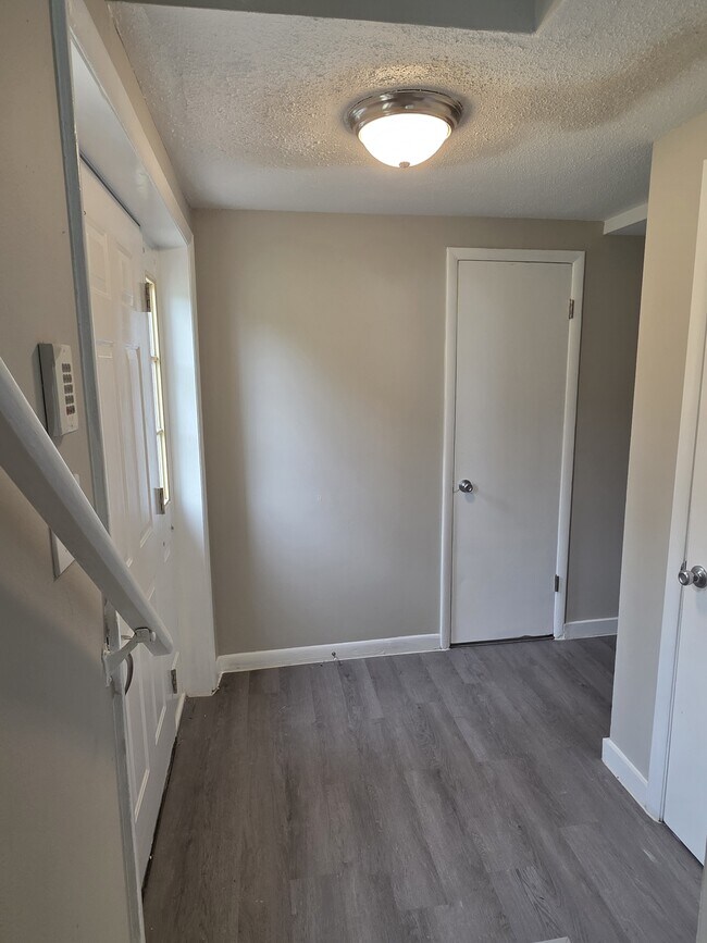 Foto del edificio - 2809 Brett Rd NW