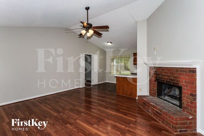 Foto del edificio - 5923 Willow Springs Dr