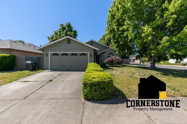 Foto principal - 725 Aspen St