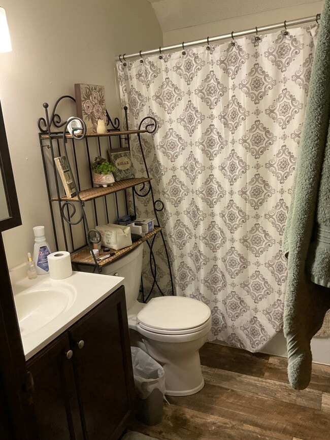 Building Photo - 1007 SE 13th St