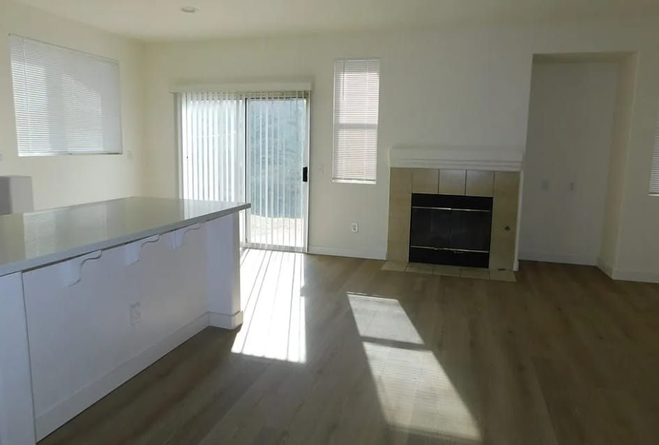 Building Photo - 11765 Winewood St