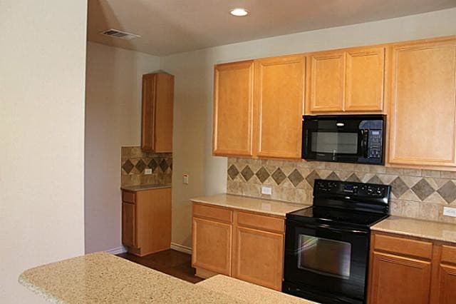 Building Photo - 6325 Cedar Falls Dr