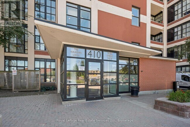 Building Photo - 410 King St E