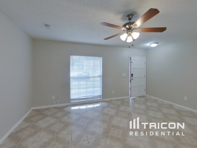 Building Photo - 8234 Vassar Cir